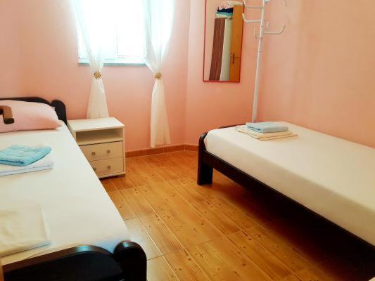 Ara-Kata Apartment บัชกา ภายนอก รูปภาพ