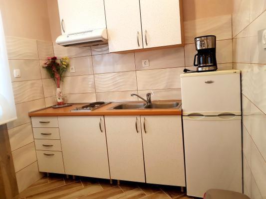 Ara-Kata Apartment บัชกา ภายนอก รูปภาพ